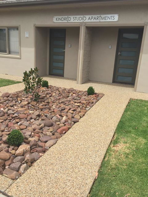 Kindred Studio Apartments - Redcliffe Tourism 1