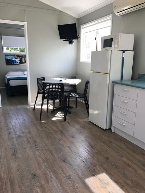 Kingfisher Caravan Park - Redcliffe Tourism 1