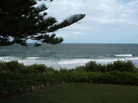 Kings Row Apartments - Redcliffe Tourism 1