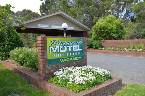 Kingswood Motel - Redcliffe Tourism 0