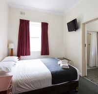 Knickerbocker Hotel - Redcliffe Tourism