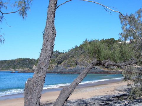 Korora Bay Beach House - Redcliffe Tourism 2