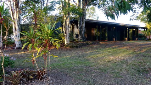 Lagoon Pocket Bed & Breakfast - Redcliffe Tourism 0