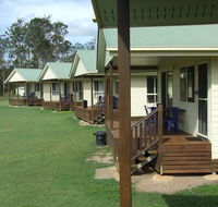 Lake Barra Cottages - Redcliffe Tourism