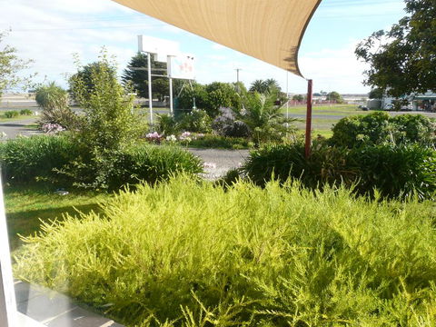 Lake Bolac Motel - Redcliffe Tourism 3