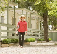 Lake Hamilton Motor Village and Caravan Park - Redcliffe Tourism