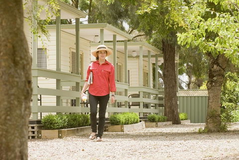 Lake Hamilton Motor Village And Caravan Park - Redcliffe Tourism 0