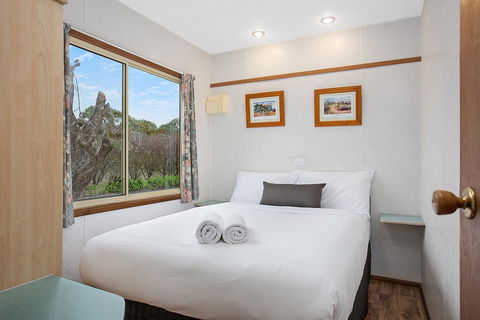 Lake Hamilton Motor Village And Caravan Park - Redcliffe Tourism 3