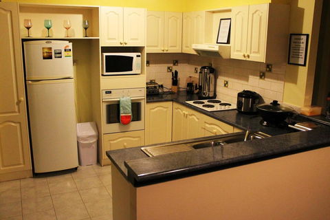 Lake Tyrrell Accommodation - Redcliffe Tourism 3