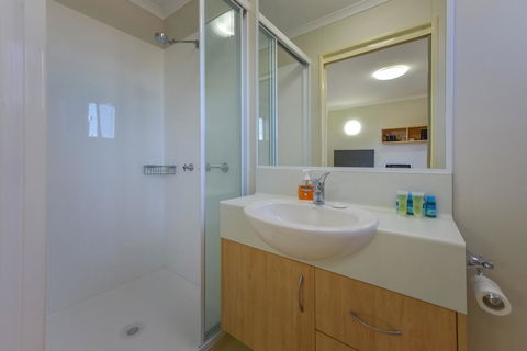 Lake Tyrrell Accommodation LTA - Redcliffe Tourism 2