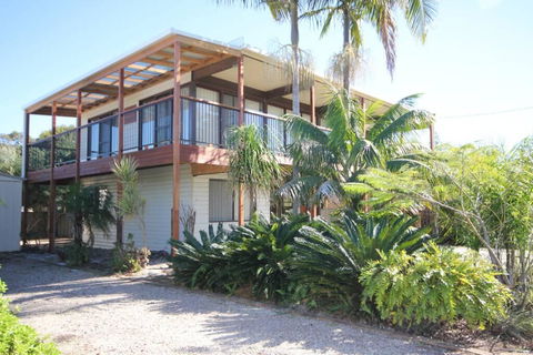 Lakehouse On Oxley - Redcliffe Tourism 0