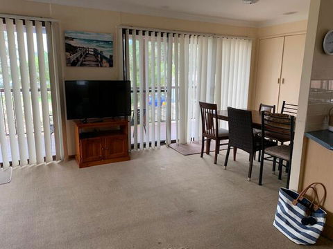 Lakehouse On Oxley - Redcliffe Tourism 3