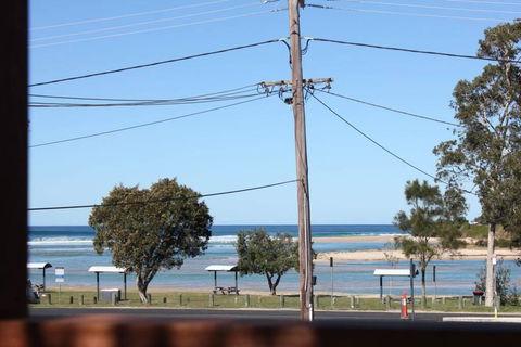 Lakehouse On Oxley - Redcliffe Tourism 1