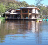 Lakeside Lodge Armidale - Redcliffe Tourism
