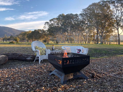 Lallibroch - Redcliffe Tourism 1