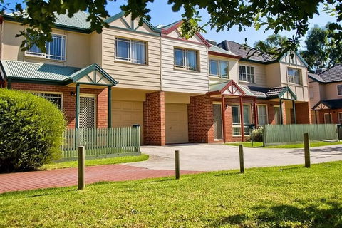 Lamplighter Motel And Apartments - Redcliffe Tourism 2