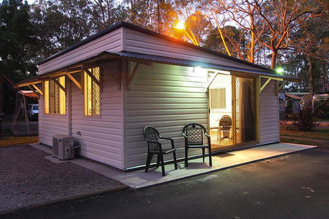 Landsborough Pines Caravan Park - Redcliffe Tourism 2
