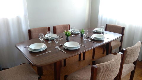 Large 5-Bedroom House With Wifi & Netflix Close To Taronga Western Plains Zoo - Redcliffe Tourism 1
