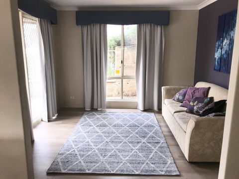 Large Family Home - Redcliffe Tourism 2