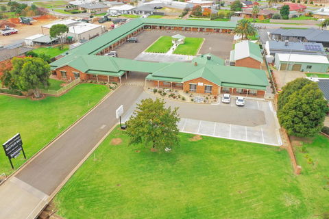 Leeton Heritage Motor Inn - Redcliffe Tourism 0