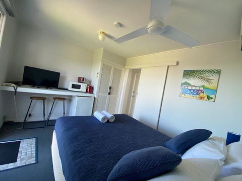 Leisure-Lee Holiday Apartments - Redcliffe Tourism 2