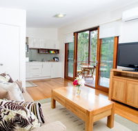 Lilypad Luxury Cabins - Redcliffe Tourism