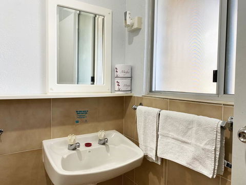 Limestone Coast Tourist Park - Redcliffe Tourism 0