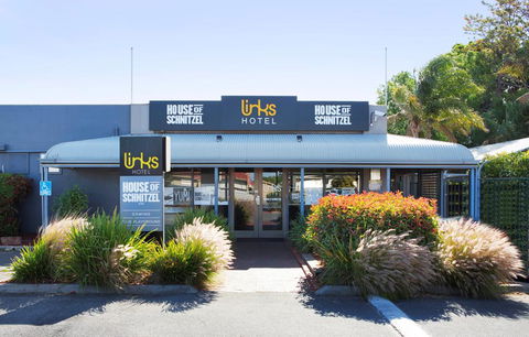 Links Hotel - Redcliffe Tourism 1