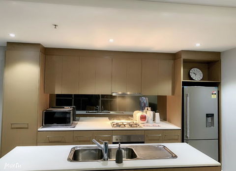 Luxury Apartment With Views - Redcliffe Tourism 2