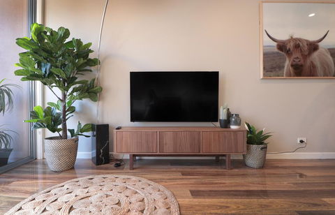 LUXURY Davcorp Executive Rentals - Free Wifi Wine Netflix And Parking In Brompton - Redcliffe Tourism 2