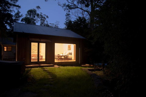 Luxury Forest Retreat - Puffing Billy - Redcliffe Tourism 1