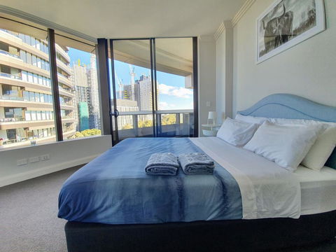 Luxury Level 2-bed 2-bath City View Apt In Olympic Park - Redcliffe Tourism 3