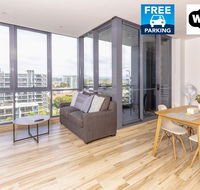 Luxury modern apartment in Southport with hotel facilities - Redcliffe Tourism