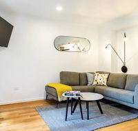 Luxury Spacious 2 Bedroom Fitzroy Apartment - Redcliffe Tourism