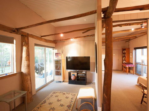 Lyrebird Studio Hideaway In The Watagans - Be At One With Nature - Redcliffe Tourism 1