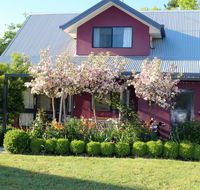 Magenta Cottage - Redcliffe Tourism