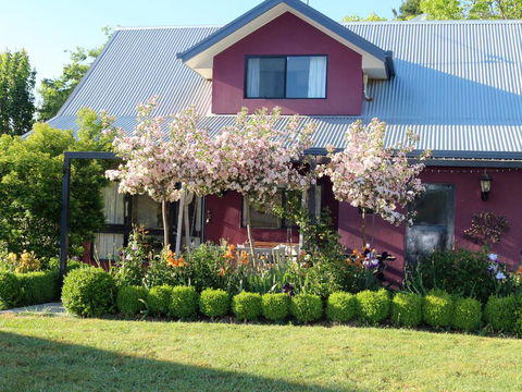 Magenta Cottage - Redcliffe Tourism 0