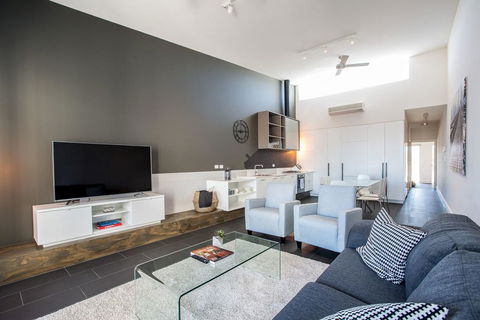 Magnificent Apartment + FREE Car Park Near CBD - Redcliffe Tourism 2