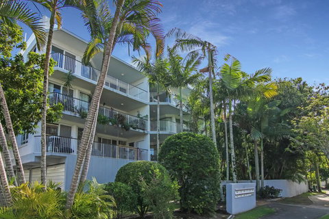 MAINSAIL8- MOOLOOLABA BEACH - Redcliffe Tourism 3