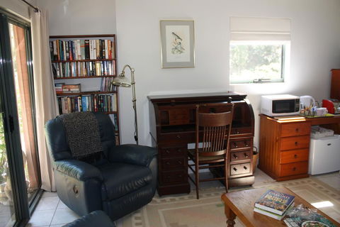 Mandalay House - Redcliffe Tourism 0