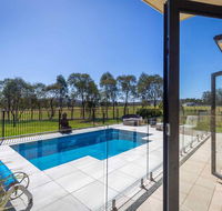 Mandalay Villas - Villa 1 - Redcliffe Tourism