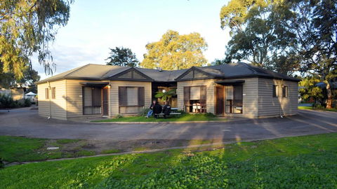 Marion Holiday Park - Redcliffe Tourism 0
