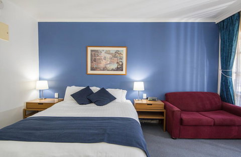 MAS Country Riverboat Lodge Motor Inn - Redcliffe Tourism 2