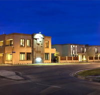 May Park Executive Apartments - Redcliffe Tourism