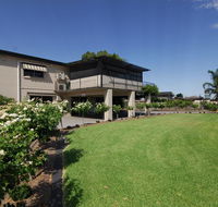 Mayfair Motel - Redcliffe Tourism