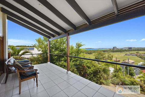 Mcauleys Beach House - Redcliffe Tourism 1