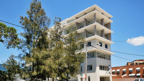 MEDISTAY - Redcliffe Tourism 0