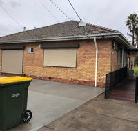 Melbourne short stay- Burwood Deakin Uni Burwood - Redcliffe Tourism