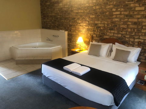 Mercure Port Of Echuca - Redcliffe Tourism 1