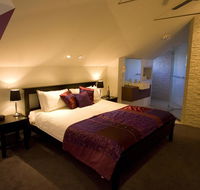 Merlot Verdelho Townhouses - Redcliffe Tourism
